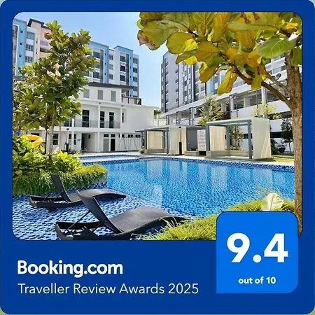 Seremban Pool View 5-6 Pax Luxury Suite Exterior photo