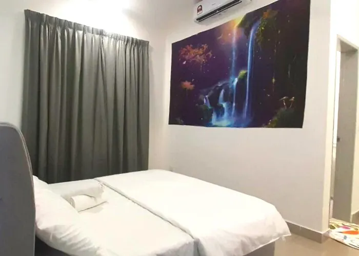 Seremban Pool View 5-6 Pax Luxury Suite